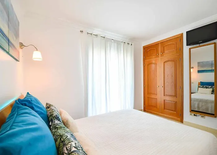 L14 By Mtphomes Apartman