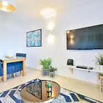 Apartment L14 By Mtphomes